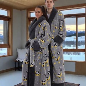 🐼 Luxurious winter robe with a panda print -- warm and soft